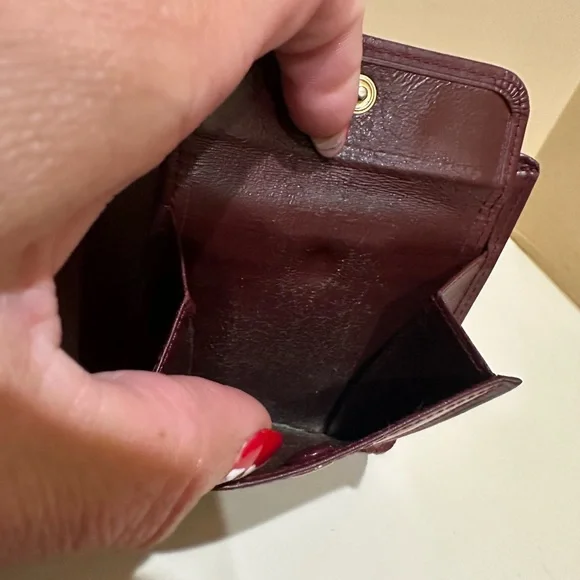 Cartier Bifold Bordeaux Leather Bifold Wallet